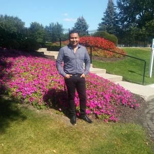 Meet your Posher, Daniel michel